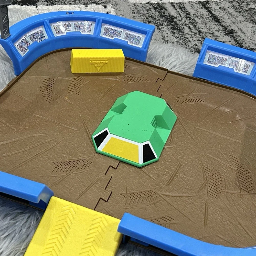 Monster Jam Kinetic Sand Monster Dirt Arena Set